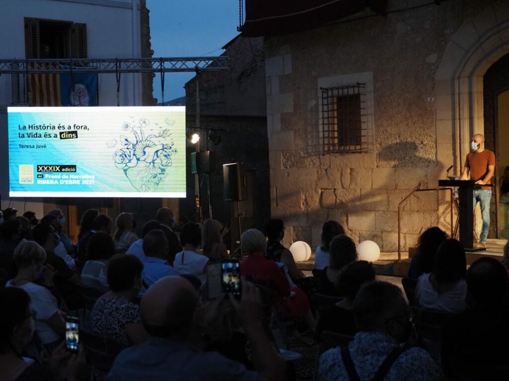 L'escriptor Francesc Duch, durant el 39è Premi de Narrativa Ribera d'Ebre