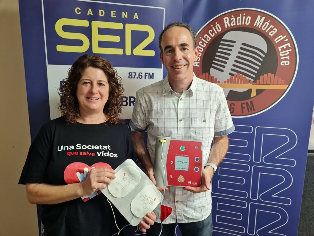 La infermera Yolanda Llauradó i el Dr. Carles Badenas, de l'Hospital Comarcal de Móra d'Ebre