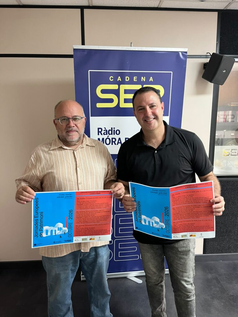 Ferran Roca, tècnic de Cultura de Móra d’Ebre i membre de Lo Rascle i Albert Pujol, president de l’Associació Cultural La Riuada